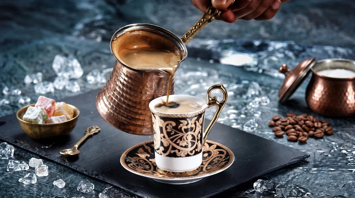 Bakır Cezvede Kahve Yapımı