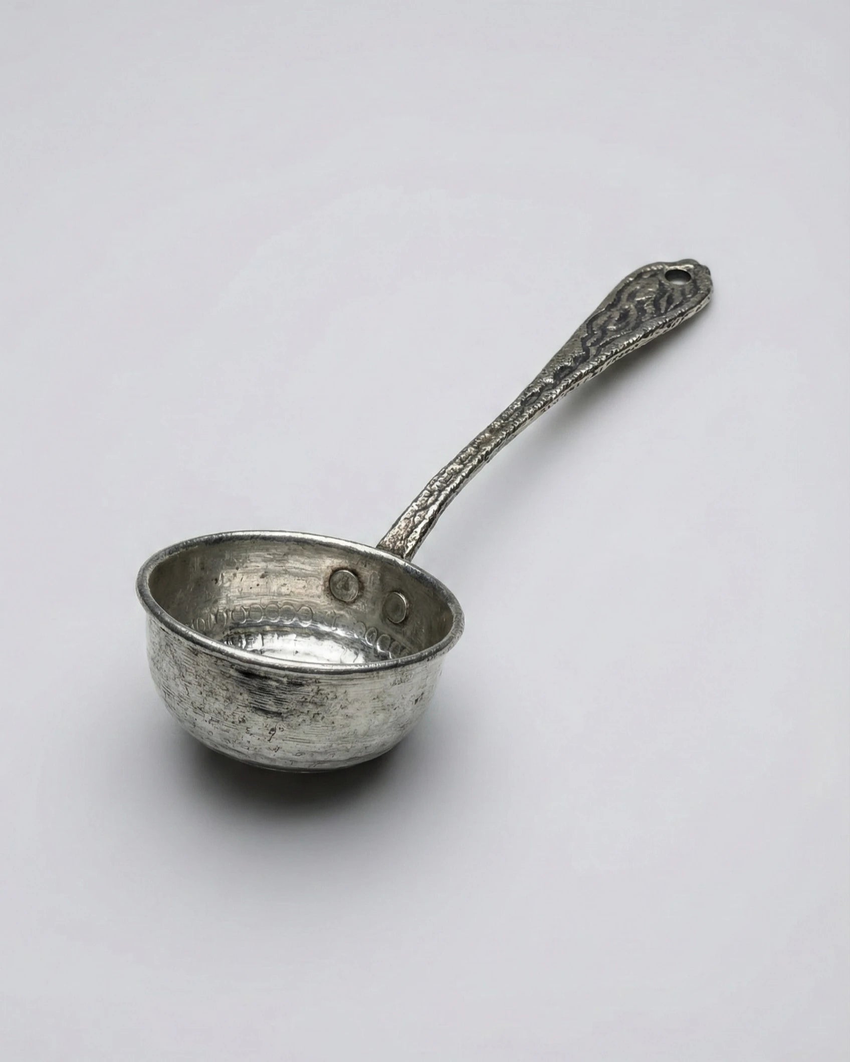 Antep İşi Kalem İşlemeli Gümüş Renk Has Bakır Ayran Kepçesi