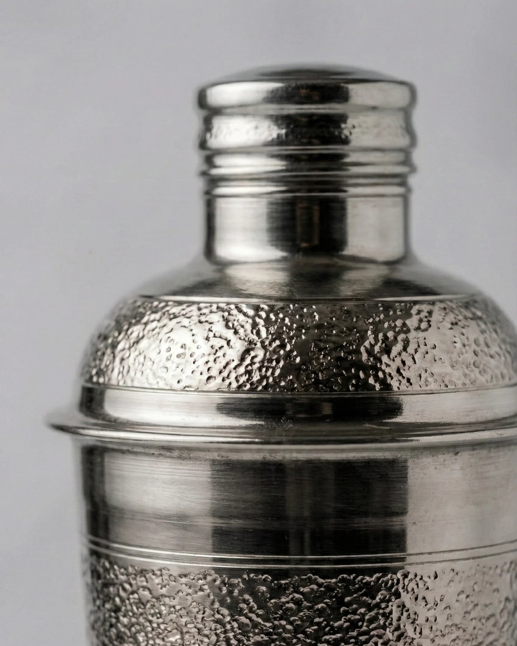 Antep İşi Gümüş Rengi Dövme Bakır Matara (900 ml) - Nikel Kaplama