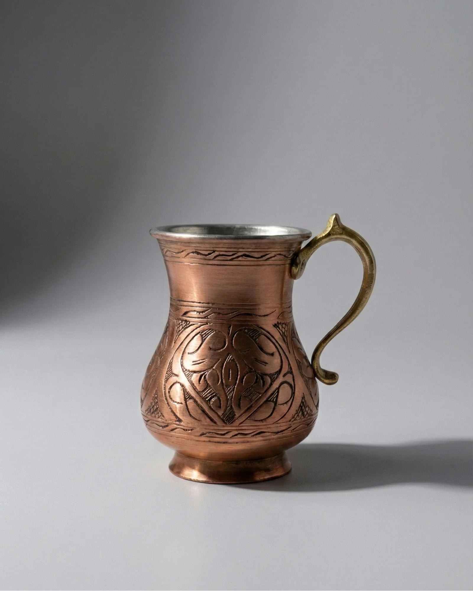 Antep İşi İşlemeli Bombeli Bakır Kupa - Kızıl (250 ml)