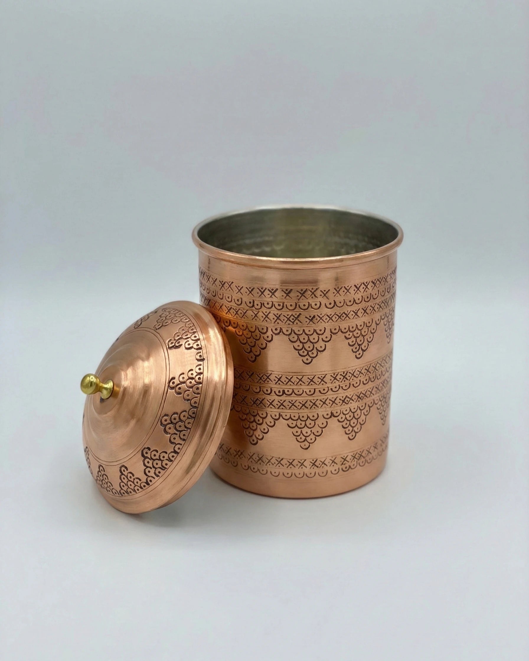 Geleneksel Nakışlı Pirinç Kulplu Bakır Baharatlık - 14 cm