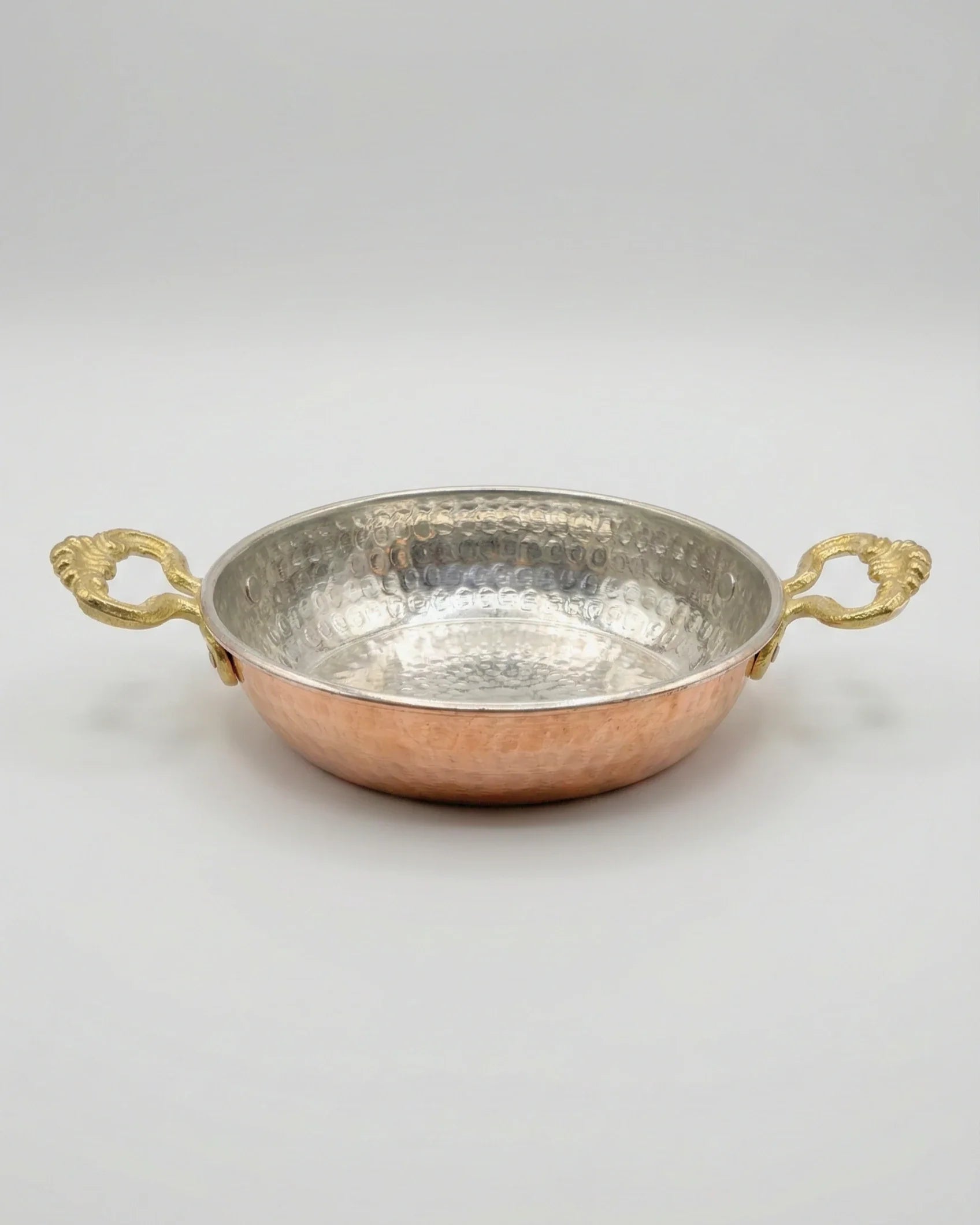 Antep İşi El Dövmesi Bakır Sahan - 24 cm
