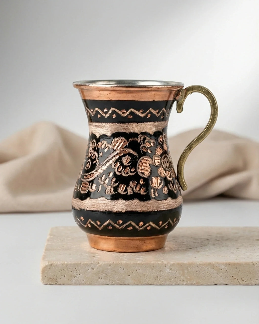 Antep İşi İşlemeli Düz Bakır Kupa - Siyah (220 ml)